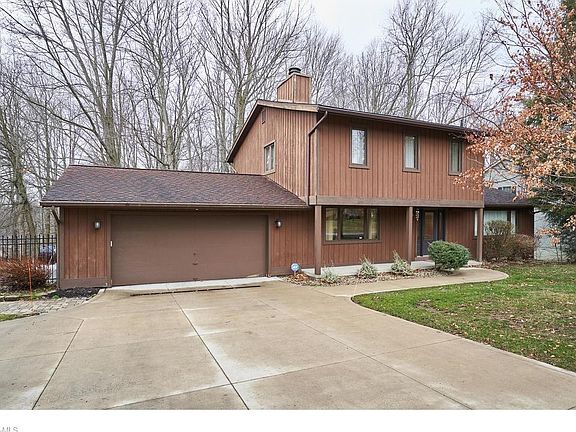 2nd image of 394 Silver Ridge Dr