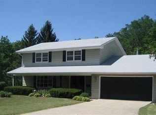 805 Oak St, Delavan, WI 53115