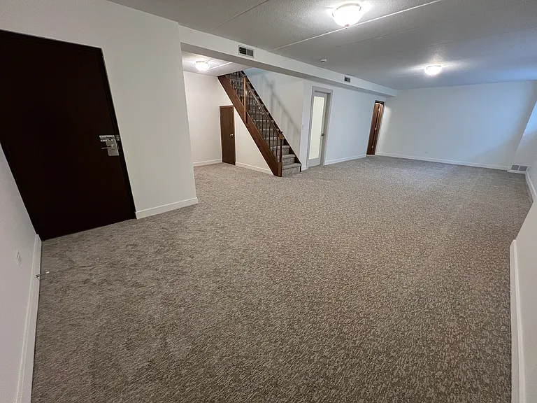 2416 W Foster Ave #1N — Photo 37