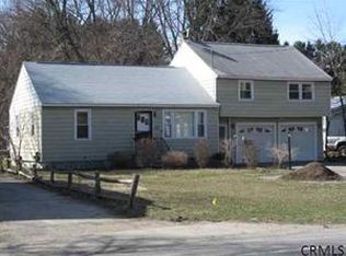 417 Saratoga Rd, Glenville, NY 12302