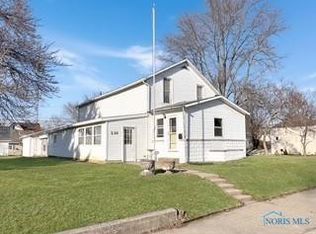 230 Hopkins St, Defiance, OH 43512