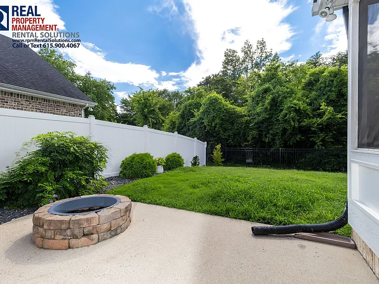 3527 Pershing Dr — Photo 31