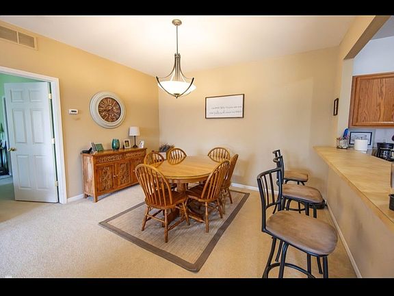 5th image of 45733 Heather Ridge Dr