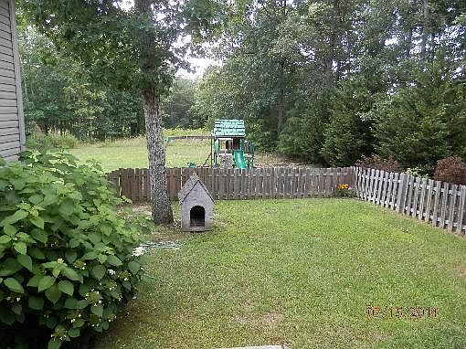 5th image of 199 Magnolia Ln