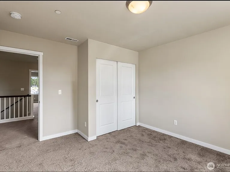 16611 48th Ave W #F1 — Photo 18