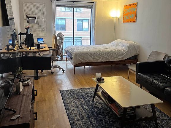 2nd image of 518 E 80th St APT 4B