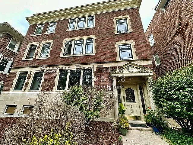 6325 Southwood Ave #3 — Photo 1