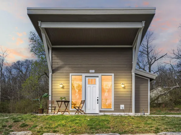 3121 Maple Street #C, Hollister, MO 65672