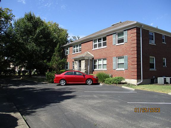 2nd image of 2502 Gladstone Cir Unit 101