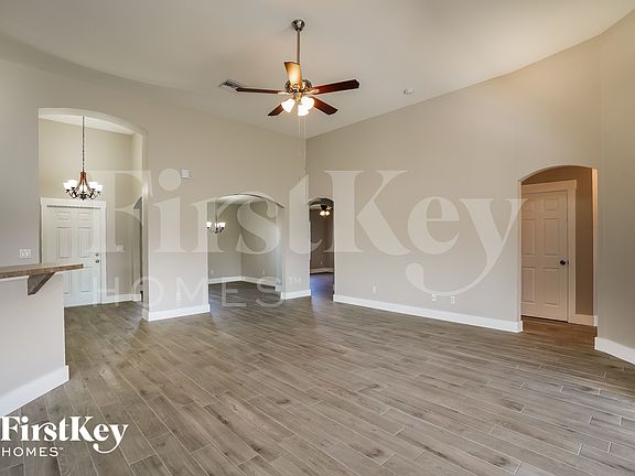 4th image of 2117 NE 23rd Ave
