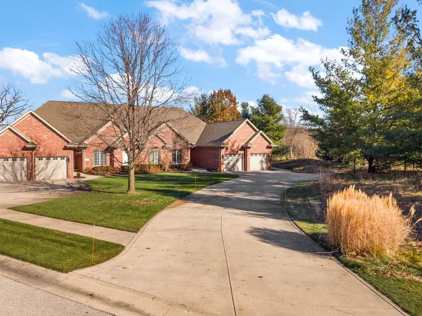 5540 Fountain View Dr, Wheatfield, IN 46392