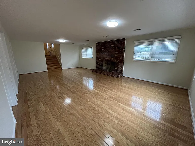 6301 Evermay Dr — Photo 16