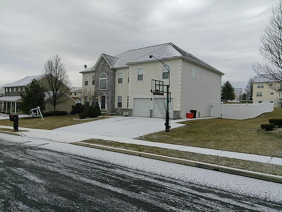 2nd image of 111 McNair Cir