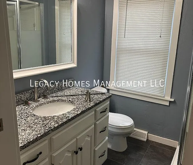 962 Lakeview Dr — Photo 13