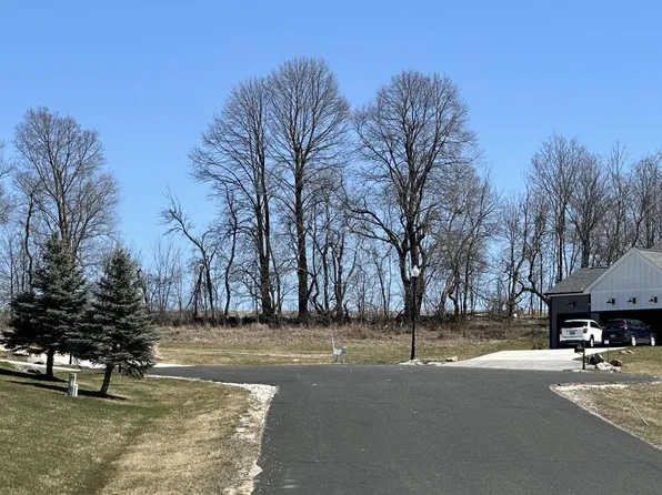 W2360 GABRIEL COURT #Lt17, Oconomowoc, WI 53066