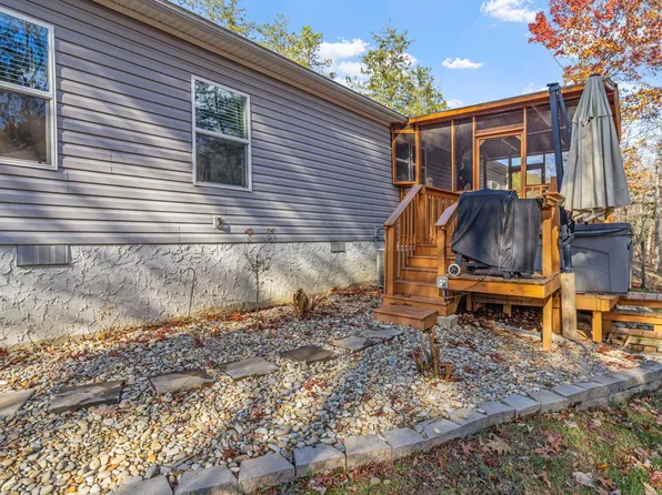 390 Graham Rd, Soddy Daisy, TN 37379