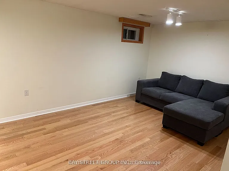 21 Sego Royalway — Photo 15