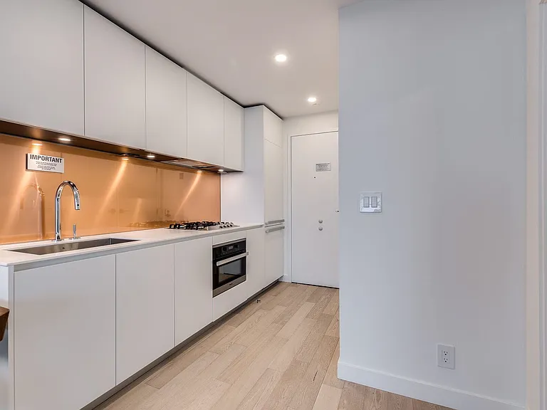 1480 Howe St #3608 — Photo 6