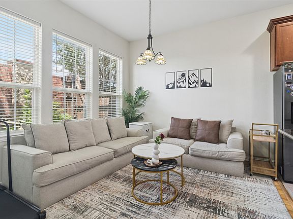 5th image of 3861 Marcillia Cir