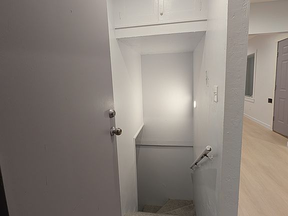 Separate entrance to the basement