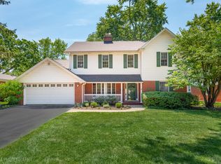 2447 Pick Dr, Glenview, IL 60025