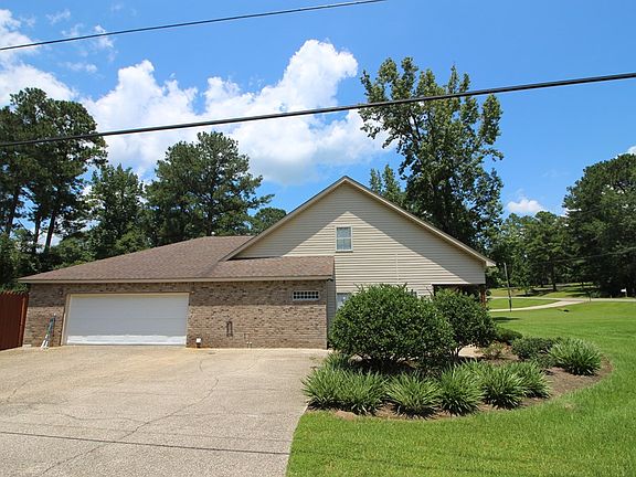 4th image of 52 Hillcrest Dr