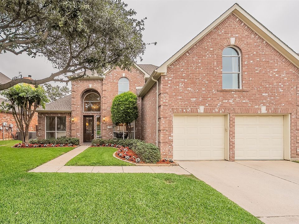 1st image of 3240 Paddock Cir