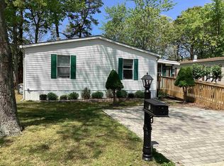 3 Chestnut Ct, Mays Landing, NJ 08330
