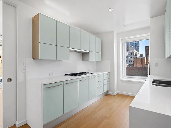 2nd image of 310 E 53rd St APT 10A
