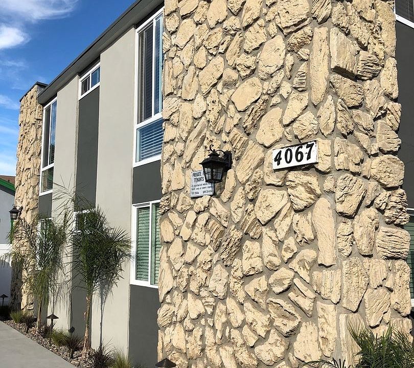 2nd image of 4067 47th St APT 2