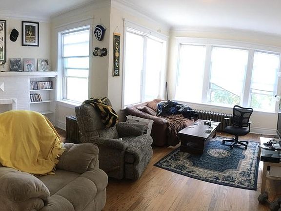 2nd image of 4708 N Saint Louis Ave APT 3
