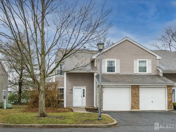 63 Renaissance Ln, New Brunswick, NJ 08901