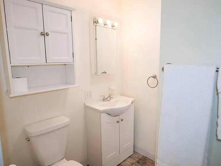 42 Everett St #1 — Photo 5