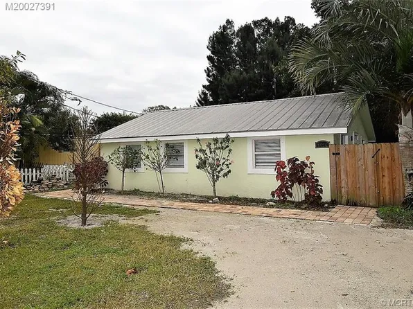 1954 SW College St, Stuart, FL 34997