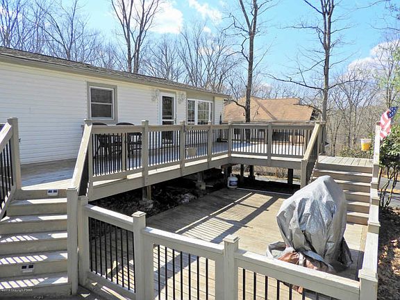 2nd image of 1163 Park Dr