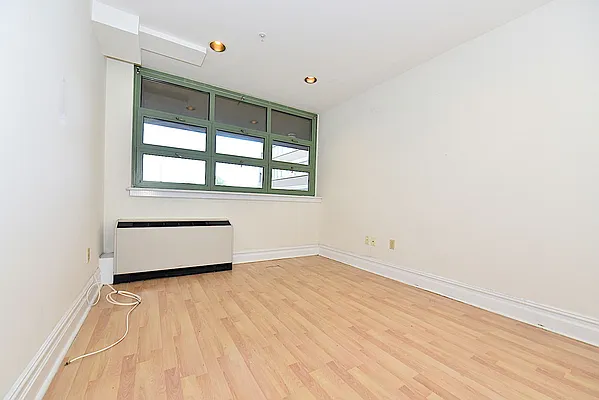 Rented by Keller Williams NYC | media 21