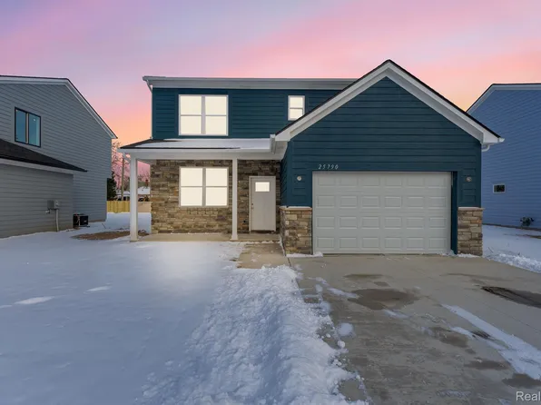 25790 Groveland St, Roseville, MI 48066