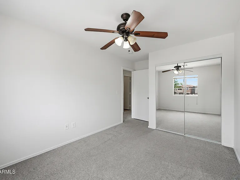 21862 N 40th Pl — Photo 16