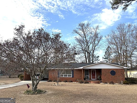 2nd image of 1816 Knox St