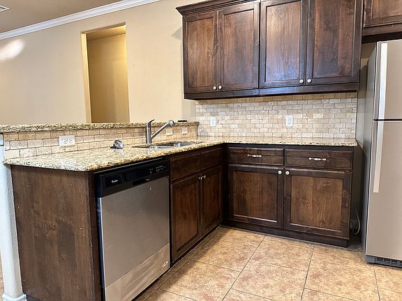 5th image of 3508 Kenyon Dr