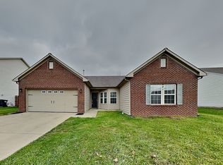 1647 Sweetgum Dr, Greenwood, IN 46143