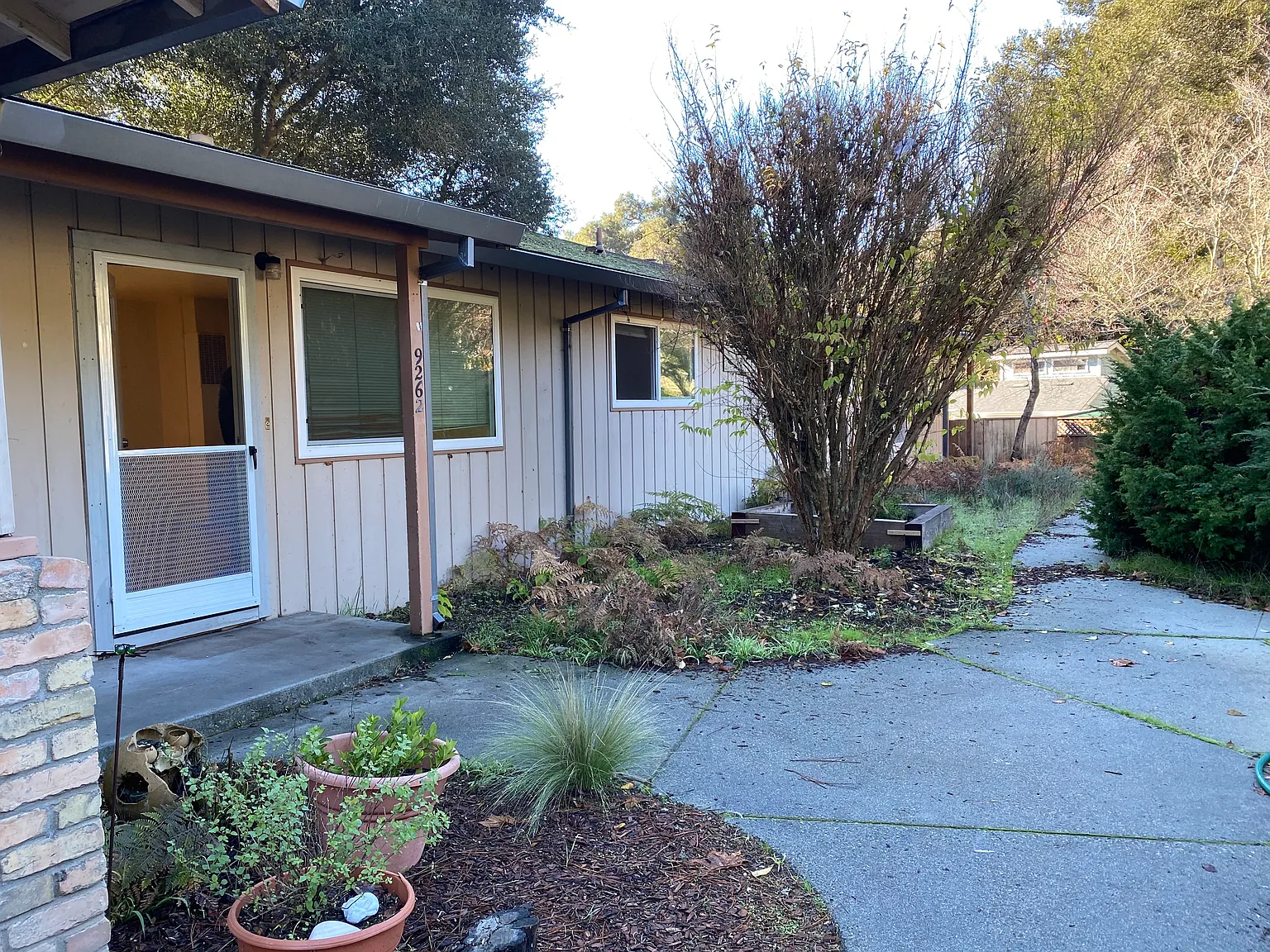 2 bed, 900 sqft, $2,750 — Photo 1