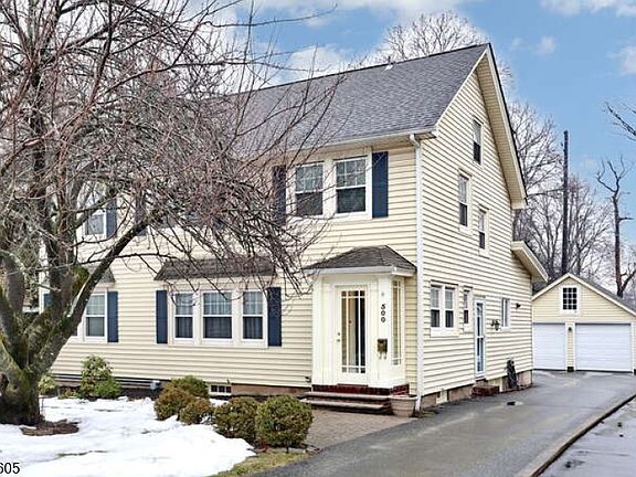 2nd image of 500 Rock Rd