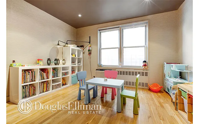 Sold by Douglas Elliman | media 18