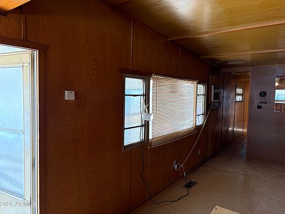 4th image of 517 N AVENUE A -- #35