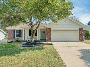8 Caribou Ct, Saint Peters, MO 63376