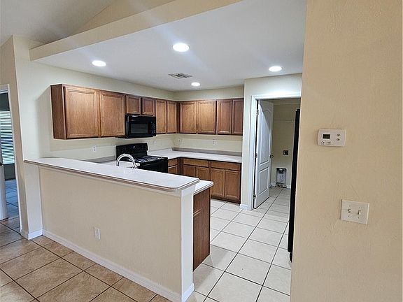 4th image of 3307 36th St W