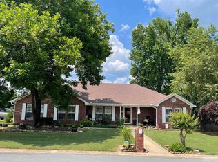 2860 Londonderry Ln, Conway, AR 72034