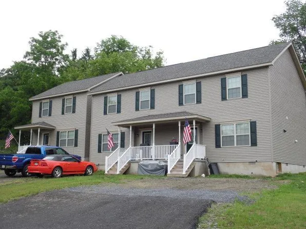 12 Hickory Ter, Wellsboro, PA 16901
