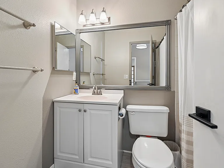 4910 Hawk Meadow Dr — Photo 12